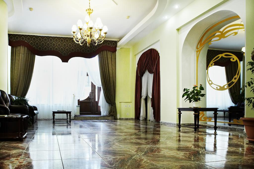 Astoria Hotel Ντνιπροπετρόφσκ Εξωτερικό φωτογραφία